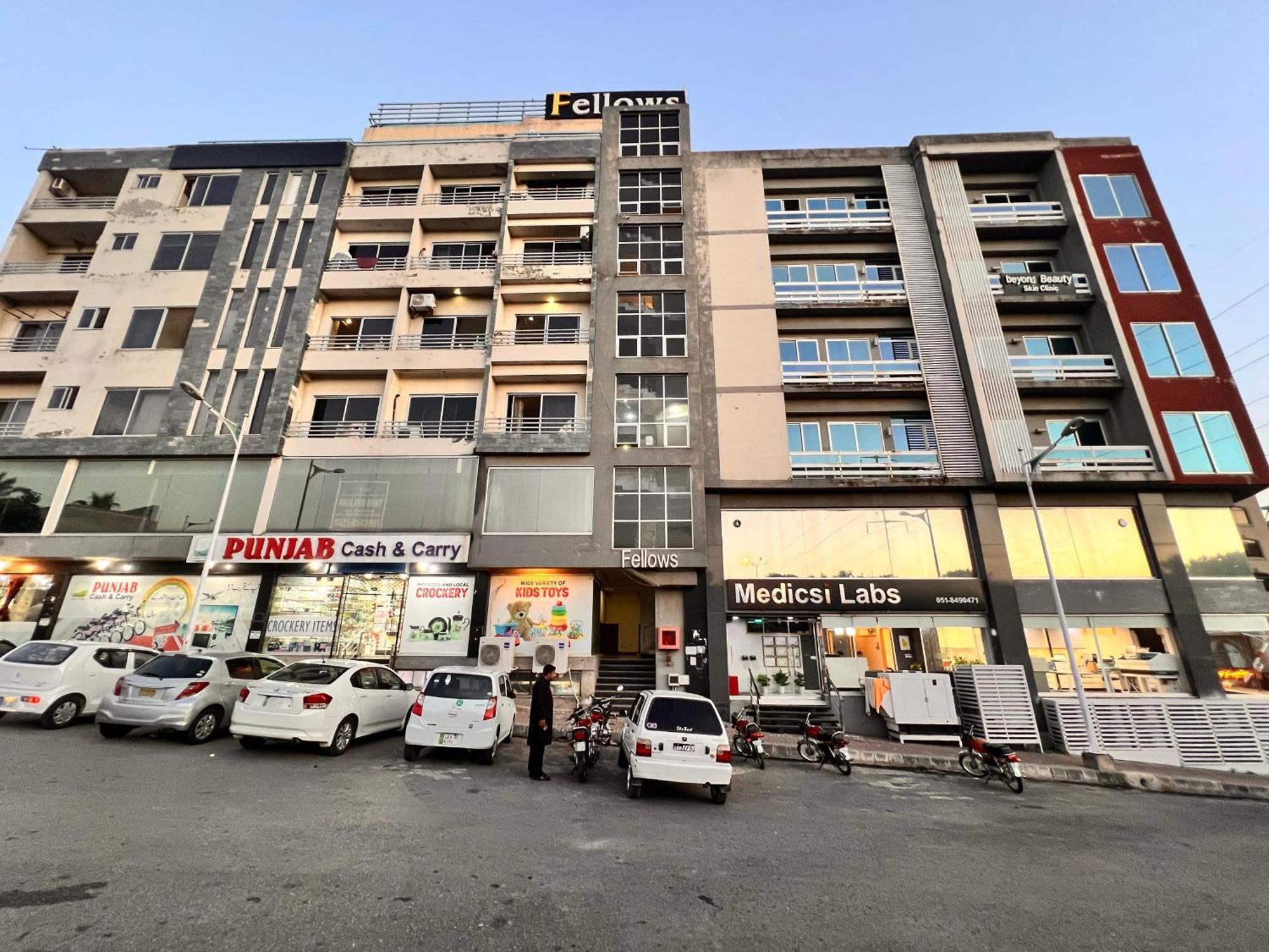 Crystal Comfort Studio Rawalpindi Cameră foto